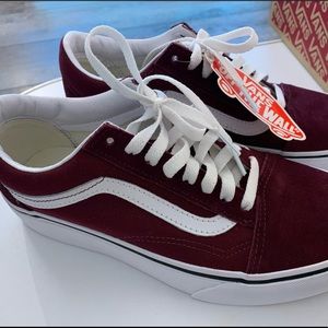 Maroon/Burgundy Vans Old Skool Platforms